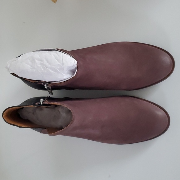 Frye and Co. Caden Bootie 7 - Picture 3 of 9